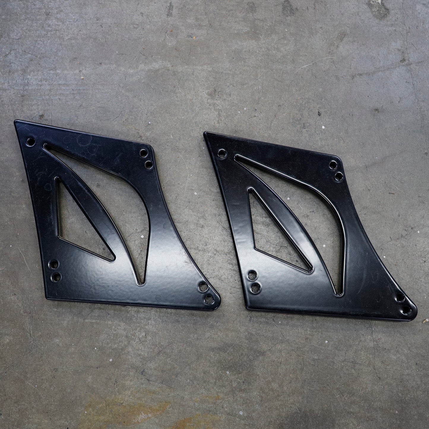 Billet Solid Cut Out Wing Stands for Voltex GT Wings - 125MM (Flat Trunk)