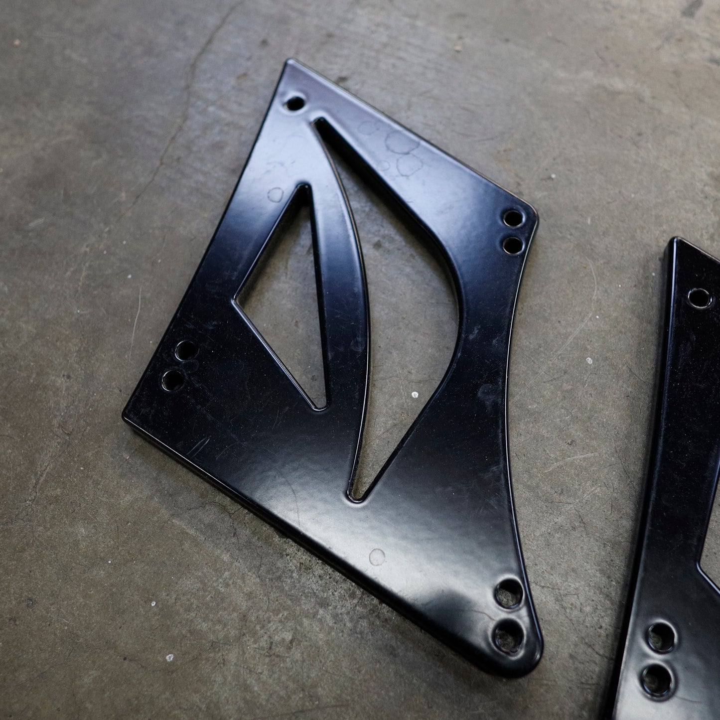 Billet Solid Cut Out Wing Stands for Voltex GT Wings - 125MM (Flat Trunk)