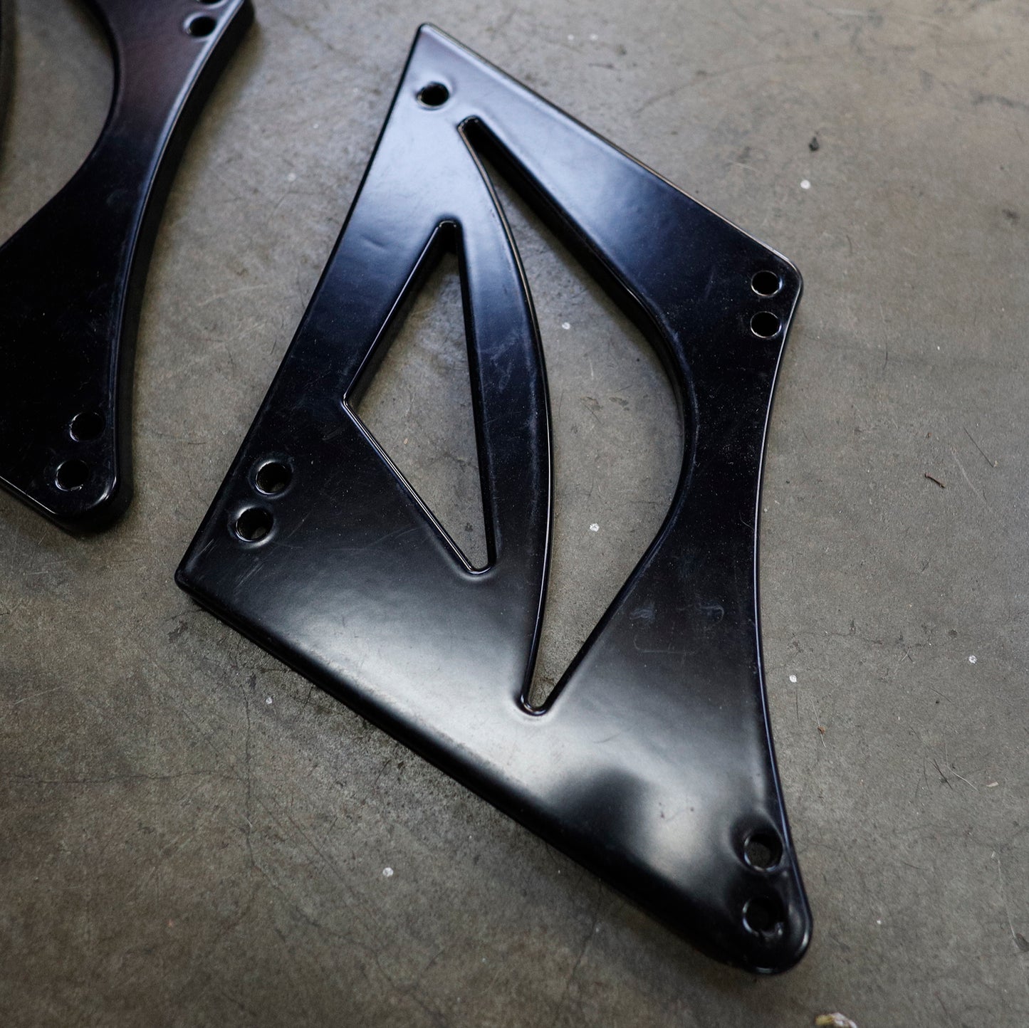 Billet Solid Cut Out Wing Stands for Voltex GT Wings - 125MM (Flat Trunk)